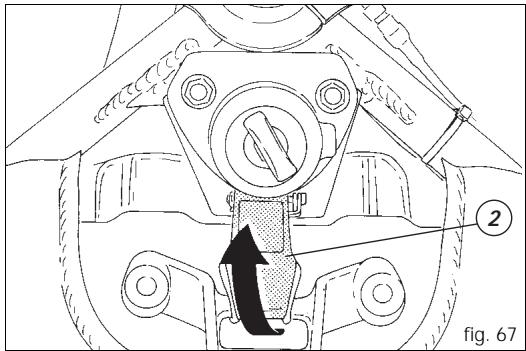 DUCATI ST3S ABS - Levage du réservoir de carburant - 1