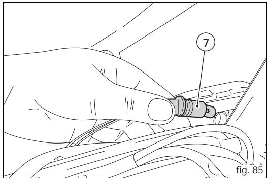 DUCATI ST3S ABS - Ampoule feu de route côté droit (fig.83, fig.84) : - 3