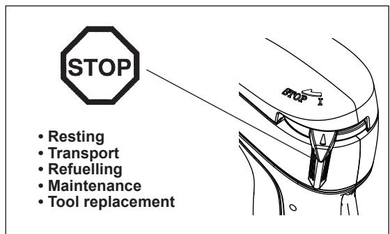MAKITA EBH341L - Refuelling - 3