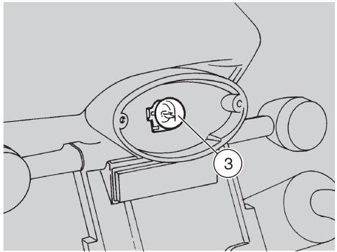 APRILIA RS 125 - Replacement des ampoules des clignotants avant et arriere - 6