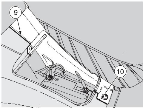 APRILIA SR 50 - DEPOSE Des portillons d'inspection DROIT et GAUCHE - 2
