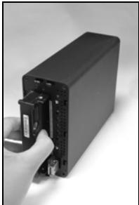 ZYXEL NSA310 - Installazione delle unità a disco rigido - 3