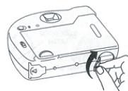 LEXIBOOK CJ210BB - REWINDING AND UNLOADING THE FILM - 2
