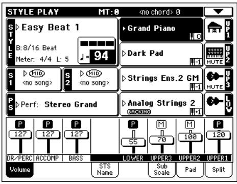KORG PA500 - Pour sélectionner un style d'harmonisation différent, gardez enfoncé le bouton SHIFT et appuyez sur le bouton ensemble pour afficher la page ensemble. - 9