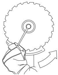 JONSERED CC 2236 - Monteren van bladbeschemkap en zaagblad - 4