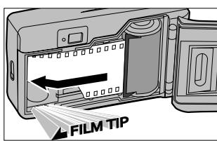 MINOLTA ZOOM 80 - Chargement du film - 4