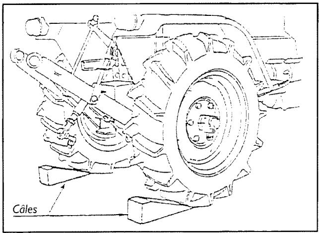 KUBOTA B1400 - STATIONNEMENT - 1