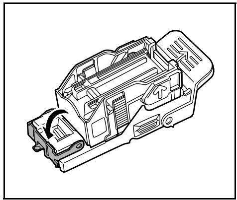 KYOCERA DF-780 - Caricamento dei punti metallici - 6
