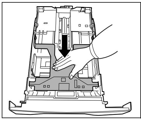 KYOCERA FS-1300D - Chargement de papier dans le bac - 3