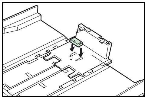KYOCERA KM-1500 - Ajuster le taquet d'arrêt du papier pour les formats de papier Folio ou Oficio II - 3