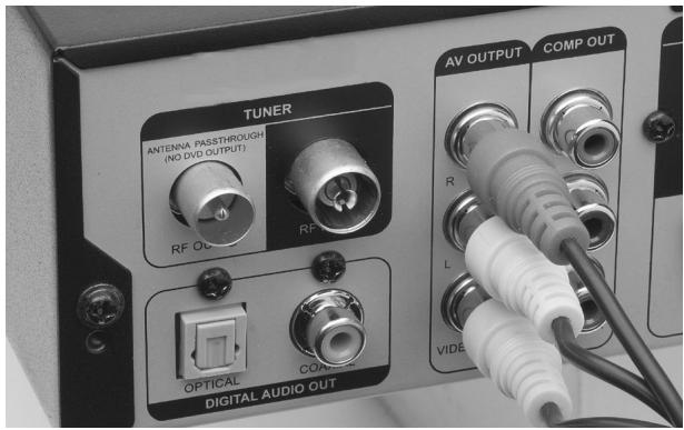 MEDION DVD RECORDER MD 82999 - Connector un amplificateur - 1