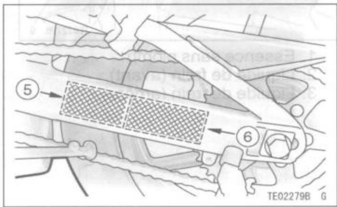 KAWASAKI VERSYS - Emplacement des etiquettes - 2
