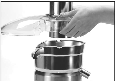 BREVILLE BJB840XL - DISASSEMBLING THE JUICE EXTRACTOR - 2