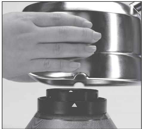 BREVILLE BJB840XL - DÉMONTAGE DE L'EXTRACTEUR DE JUS - 4