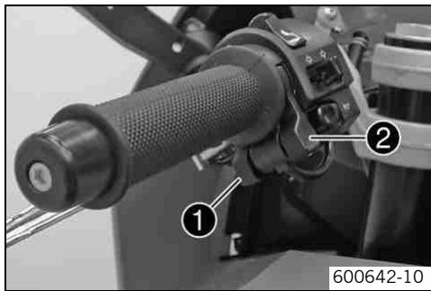 KTM 1190 RC8 FR - Tableau de bord - touches de fonction sur le guidon - 1