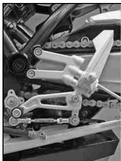 KTM 1190 RC8 FR - Position du repose-pied - 1