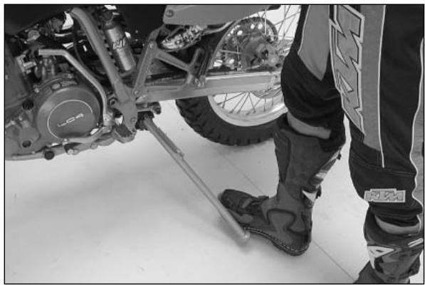 KTM 640 LC4 ENDURO - Arrêt et béquillage - 1