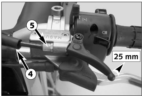 KTM 640 LC4 ENDURO - Câble de starter - Vérification du jeu et réglage - 2