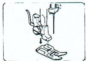 PRIVILEG MACHINE A COUDRE - Mouvements du pied de biche : - 3