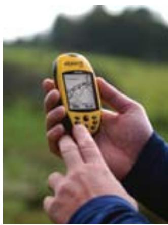 MAGELLAN EXPLORIST 200 - Ilnefautpas: - 1