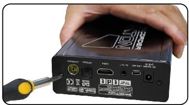 PEEKTON PEEKBOX 205 - Installation du disque dur - 1
