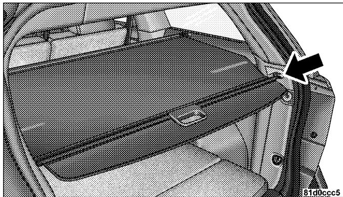 FIAT FREEMONT 2011 - CACHE RETRACTABLE DE LA ZONE DE CHARGEMENT (SELON L'EQUIPMENT) - MODELES A CINQ PLACES - 2