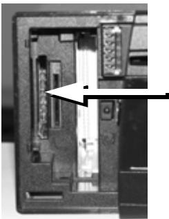 BECKER CASCADE PRO 7941 - Insérer la carte mémoire sd/mmc - 1