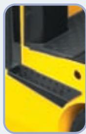 HYUNDAI 15BT-7 - Grande marche et poignée - 1