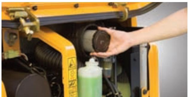 HYUNDAI R16-9 - Accès facile pour l'entretien - 1