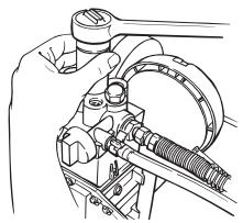 WAGNER HIGH-PERFORMANCE AIRLESS SPRAYER - Comment Enlever et Nettoyer la Soupape D'admission - 1