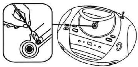 LENCO SCD-25 - Nettoyer la lentille LASER du lecteur CD - 1