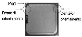 ASROCK 775V88 PLUS - Fase 2. Inserire la CPU 775-Pin: - 2