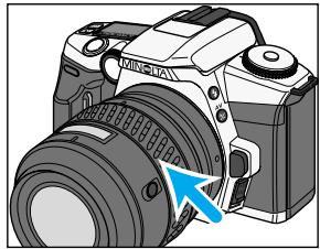 MINOLTA MAXXUM 5 - Fonction personnalisable 6 - Touche de mémorisation de l'objectif - 1
