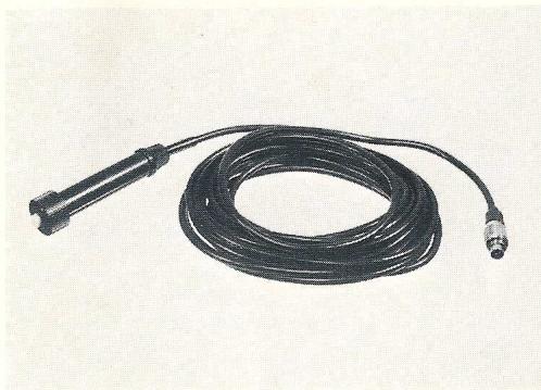 LEICA MOTOR-WINDER R4 - Déclencheurs à câble avec contact à pression - 1