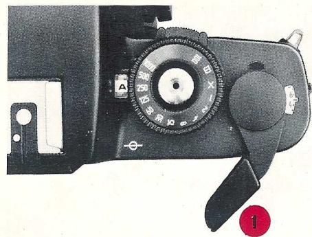 LEICA MOTOR-WINDER R4 - Conteneur de piles/accus r 4 - 1