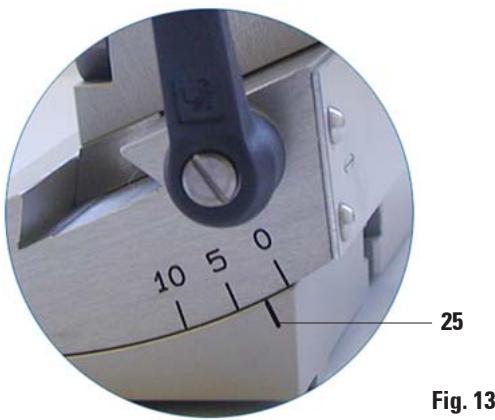 LEICA CN - Réglage de l'angle de dépouille sur le portecouteau ce - 1