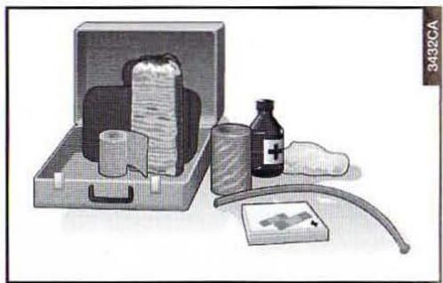 ALFA ROMEO 166 - VALISE DE SECOURS (fig. 110) - 1