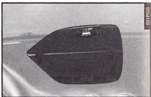 ALFA ROMEO 166 - Compartment supérieur (fig. 110-111) - 2