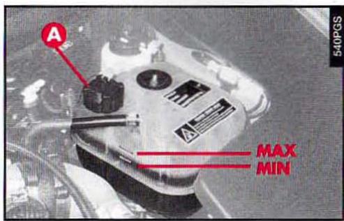 ALFA ROMEO 166 - VERIFICATION ET APPOINT DU NIVEAU LIQUIDE DE REFROIDISSEMENT (fig. 25) - 3