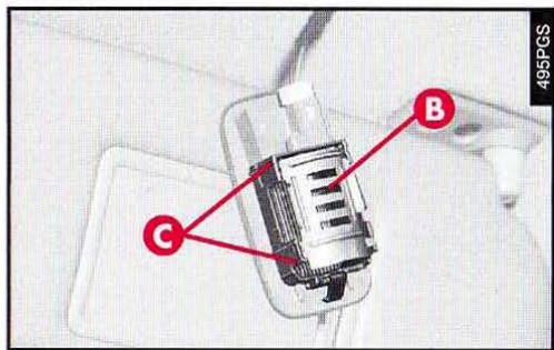 ALFA ROMEO 166 - PLAFONNIER DE LA BOITE A GANTS (fig. 78-79) - 1