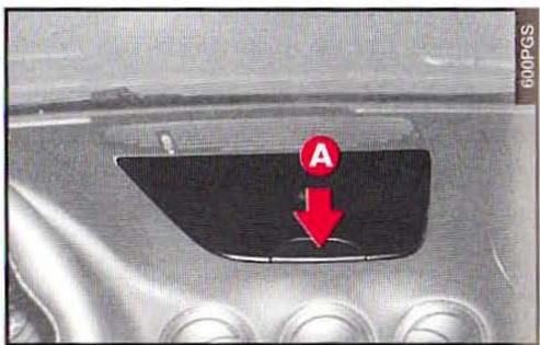 ALFA ROMEO 166 - Compartment supérieur (fig. 110-111) - 1