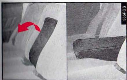 ALFA ROMEO 166 - Compartment de passage des skis - 2