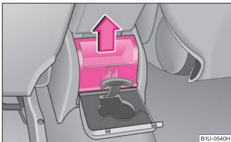 SKODA OCTAVIA TOUR - Cendrier AR - 1