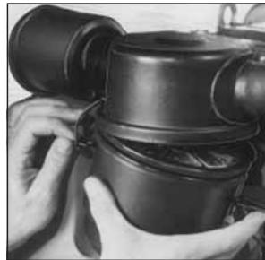 KOHLER KDW1603 - Air filter obstruction indicator - 4