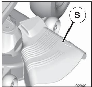 POULAN PRO PPH25K54 - TO STOP MOWER BLADES - 2