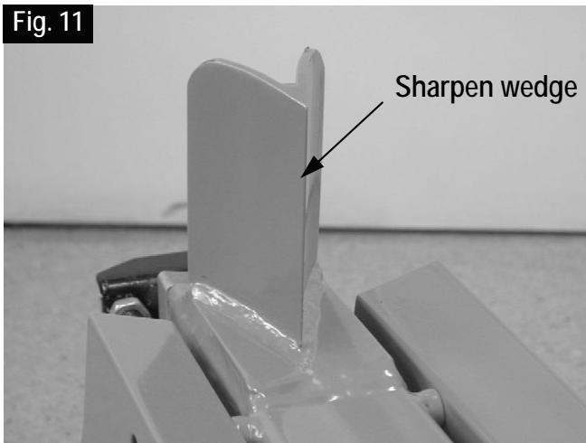 ATIKA ASP 4-370 - Sharpening the splitting wedge - 1