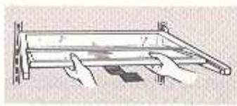 GE SIDE-BY-SIDE REFRIRATOR 20 - Changement d'emplacement des clayettes - 6