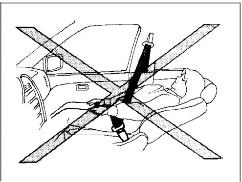INFINITI IWZW - Sécurité — sièges, ceintures de sécurité et coussins gonflables - 2