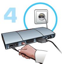 NEUF TELECOM NEUF TV - ATTENTION: pour que votre carte à puce soit correctement initiaisée, il est absolument nécessaire de l'insérer avant d'allumer votre décembre neuf TV. - 3