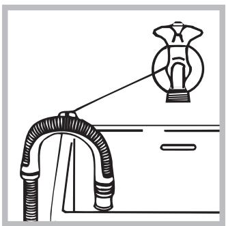 HOTPOINT WMD943BSFR - Connecting the drain hose - 2